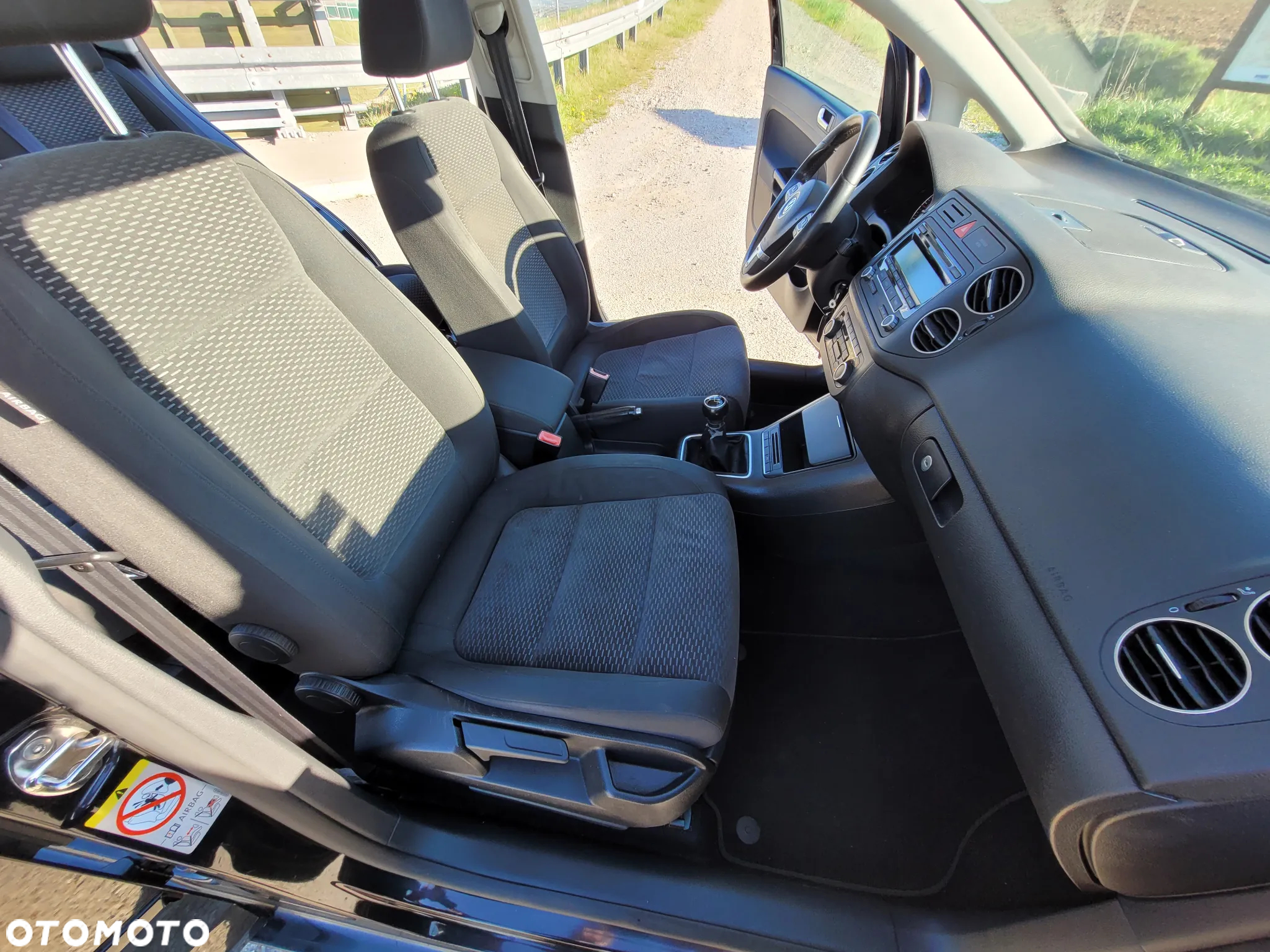 Volkswagen Golf Plus 1.6 TDI BlueMot Comfortline - 21