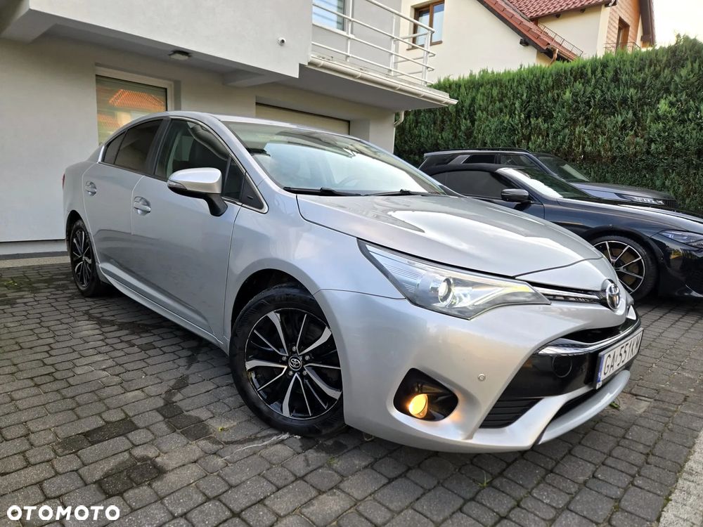 Toyota Avensis 2.0 D-4D Prestige - 1