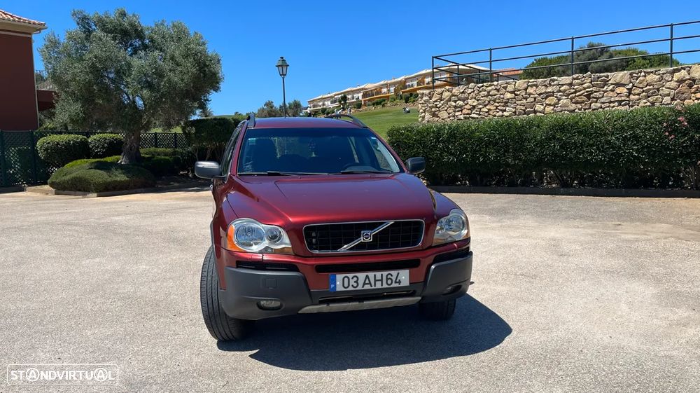 Volvo XC 90 2.4 D5 5L Nivel 2 - 1