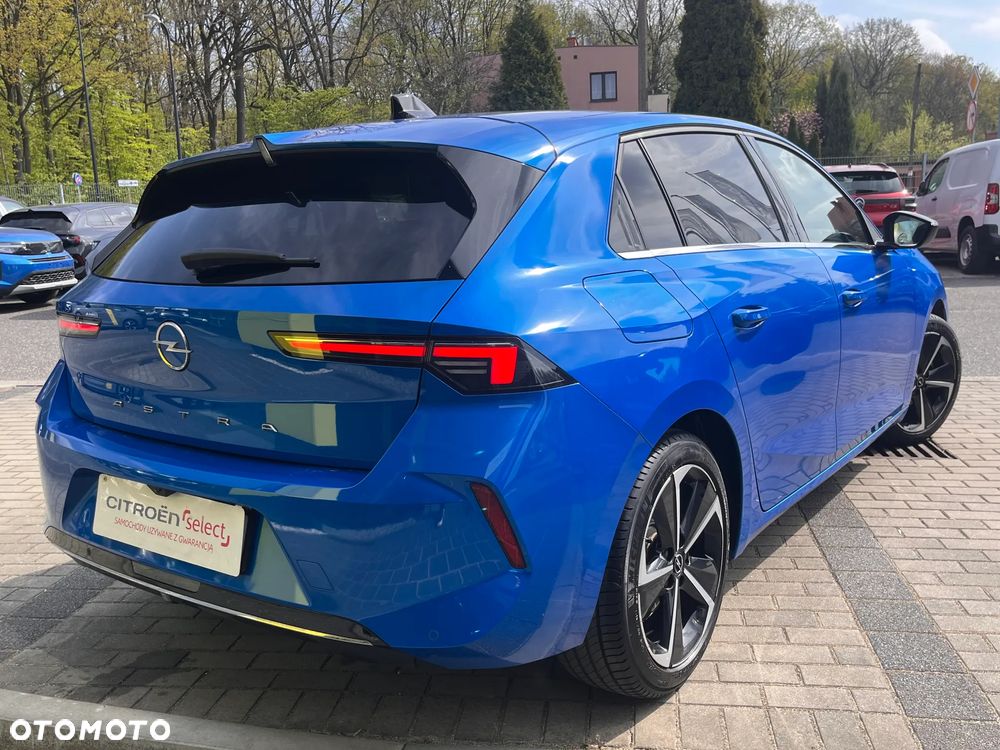 Opel Astra 1.2 T Elegance S&S - 9