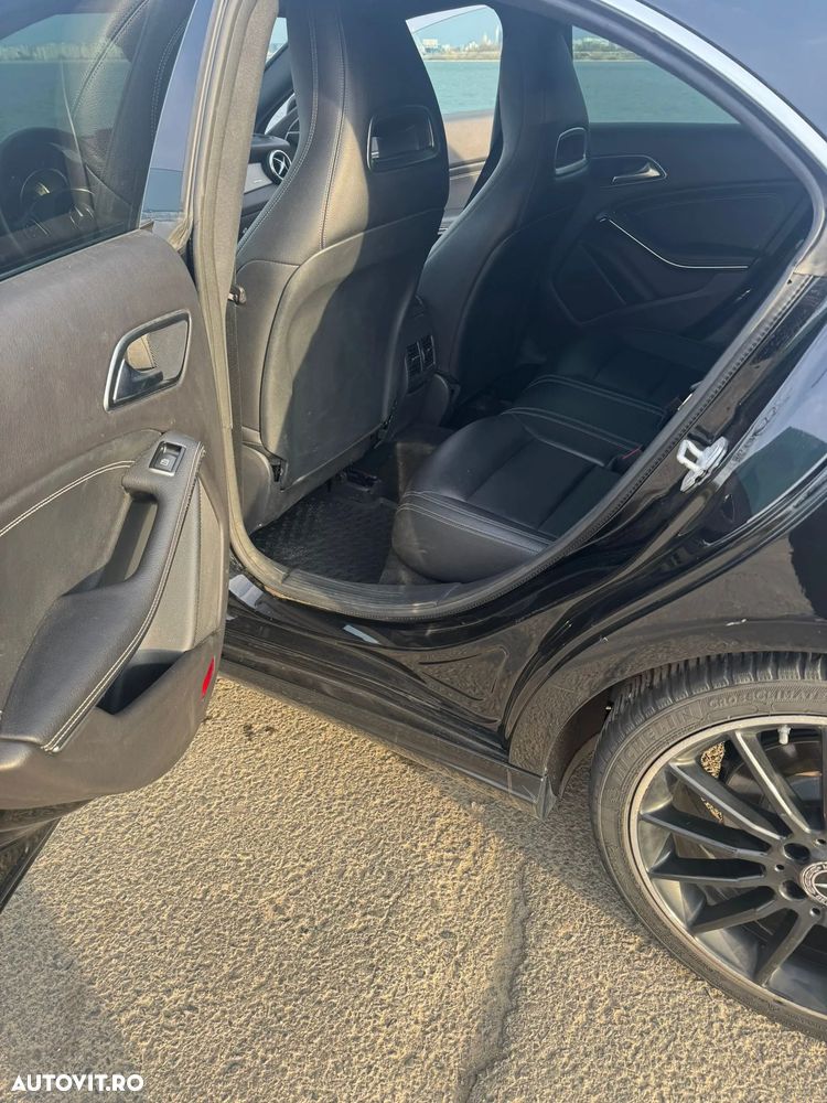 Mercedes-Benz CLA - 10
