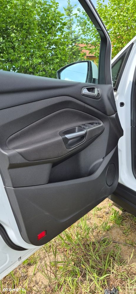 Ford C-MAX - 16