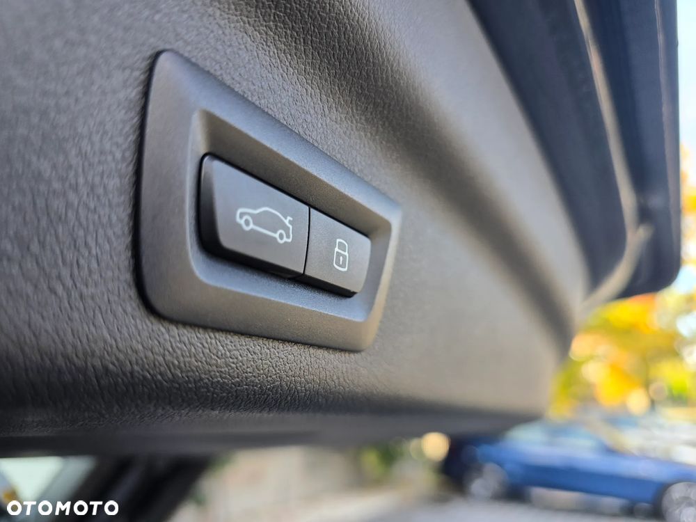 BMW X1 sDrive18i M Sportpaket - 11