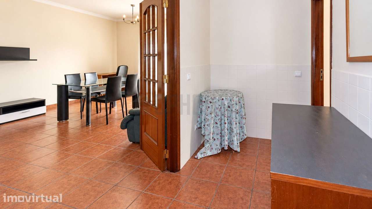 Apartamento T2 Junto ao Hospital - Grande imagem: 3/12