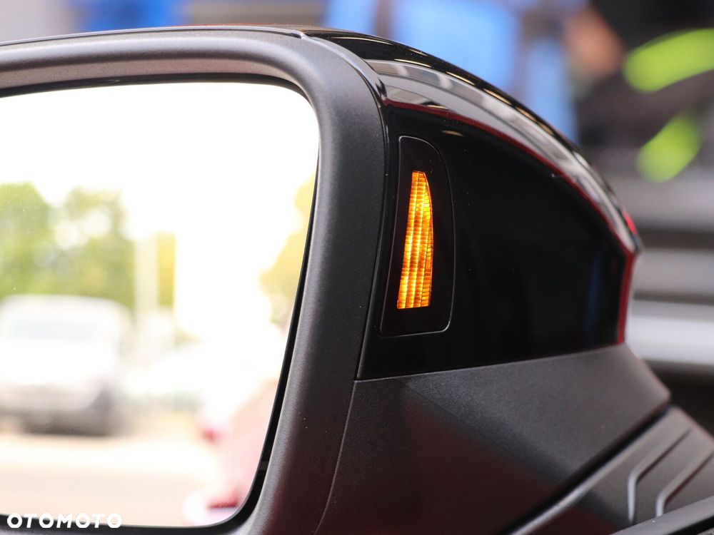 Volkswagen Golf - 23