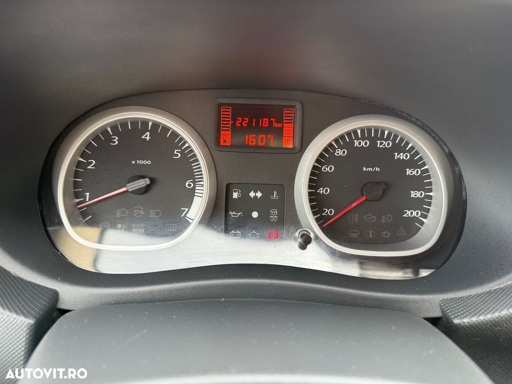 Dacia Duster dCi 110 FAP 4x2 Prestige - 11
