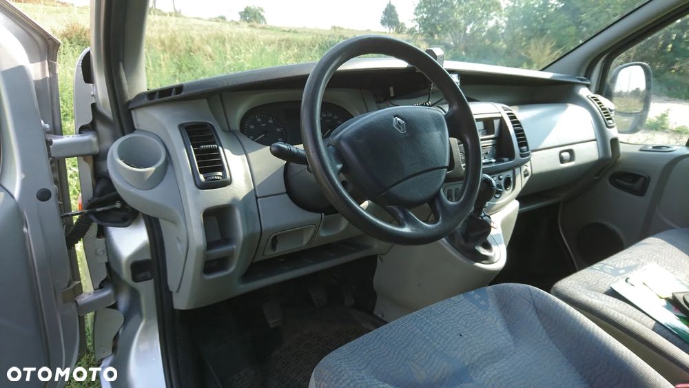 Renault Trafic - 8