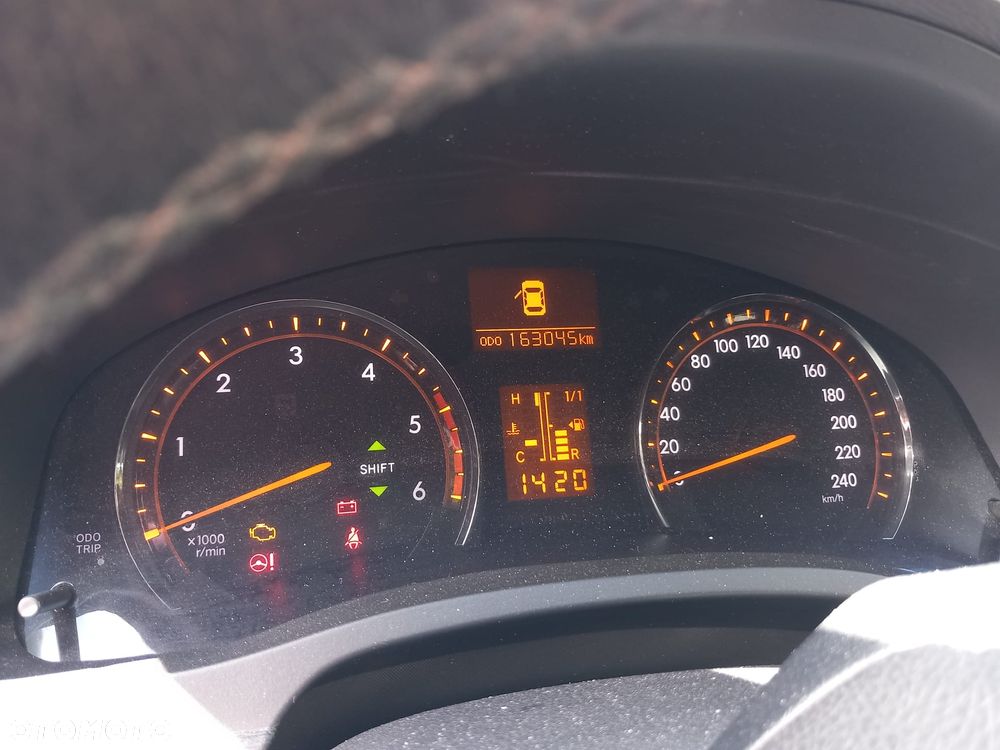 Toyota Avensis 2.0 D-4D Sol - 7