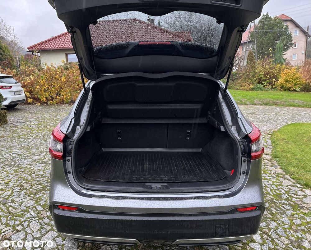 Nissan Qashqai 1.5 dCi N-Connecta - 12