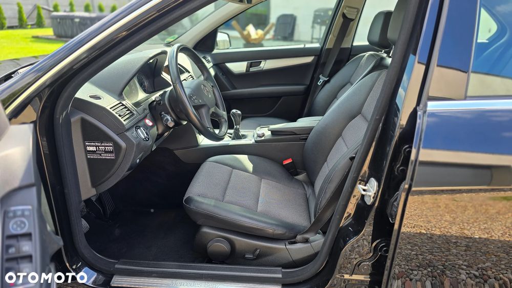Mercedes-Benz Klasa C 180 Kompressor BlueEFFICIENCY Avantgarde - 15