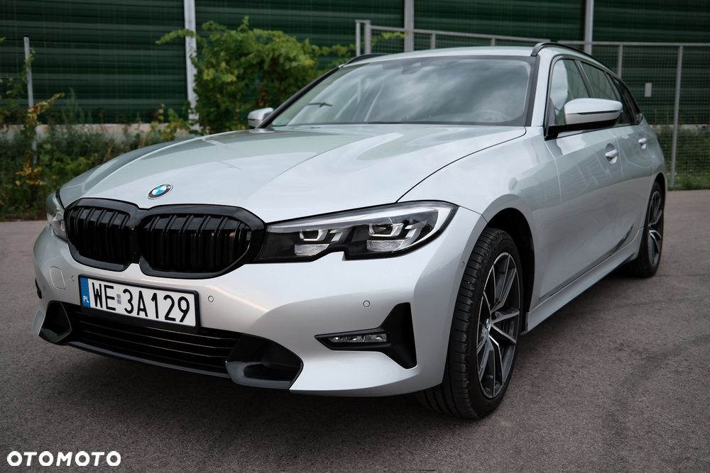 BMW Seria 3 320i Advantage sport - 2