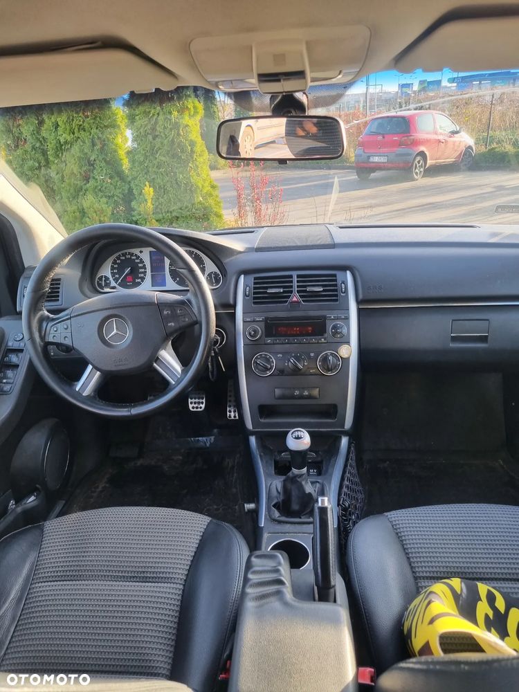 Mercedes-Benz Klasa B 200 CDI - 4