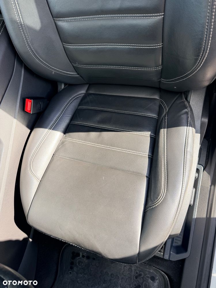 Ford Escape 2.0 EcoBoost AWD Titanium - 18