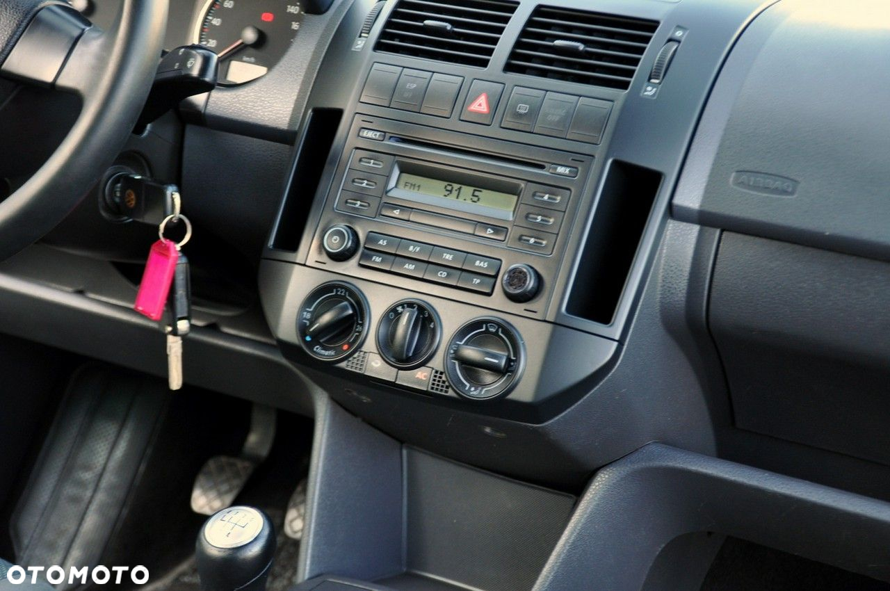 Volkswagen Polo - 27