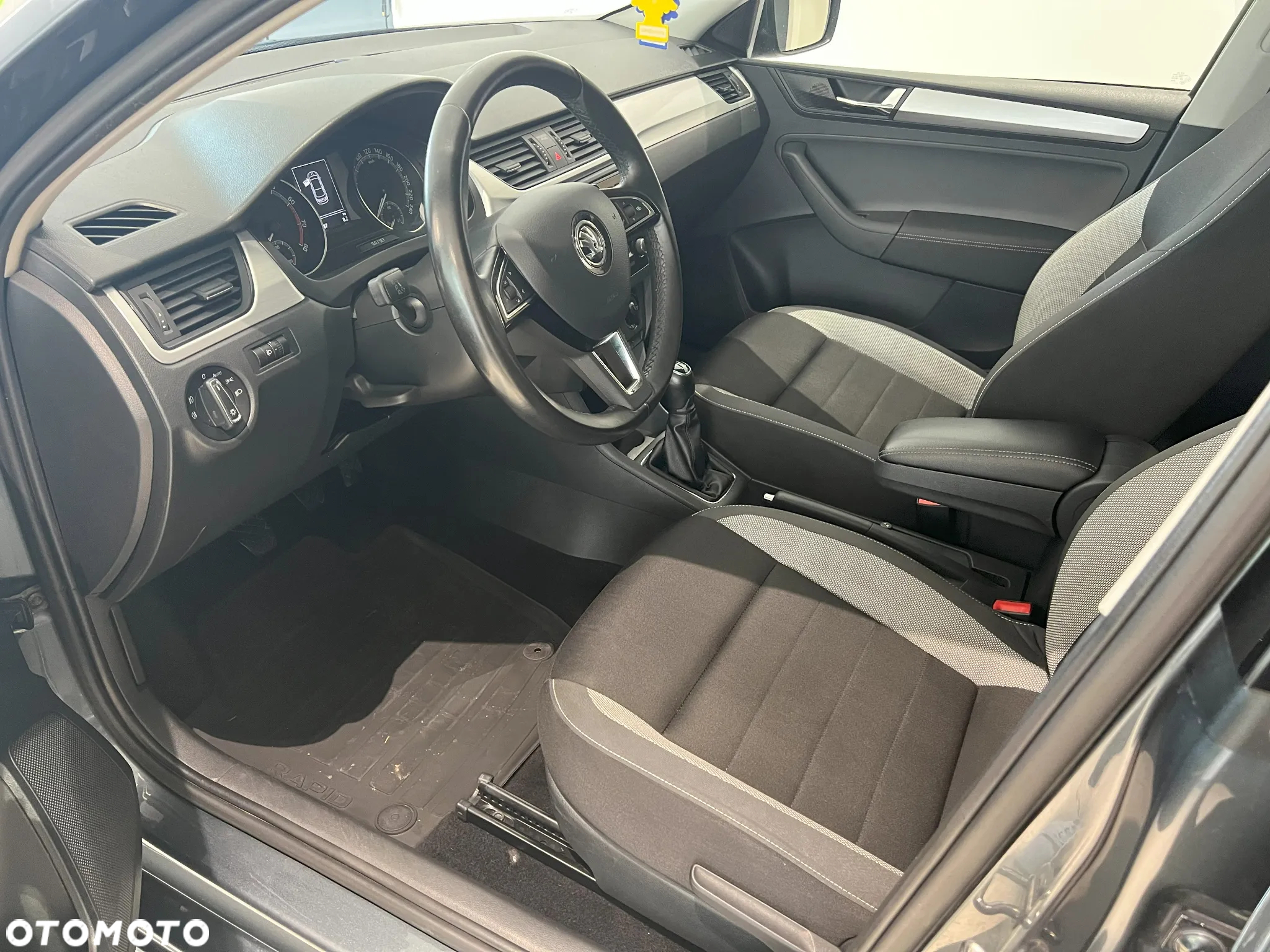 Skoda RAPID 1.0 TSI Ambition - 9