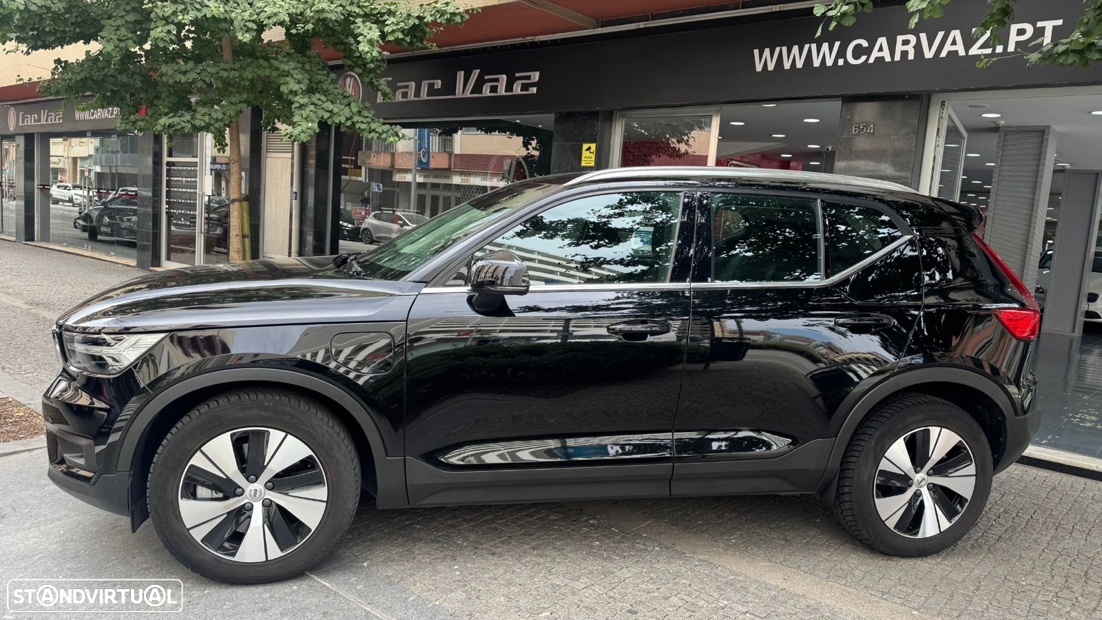 Volvo XC 40 1.5 T5 PHEV Momentum Plus - 4