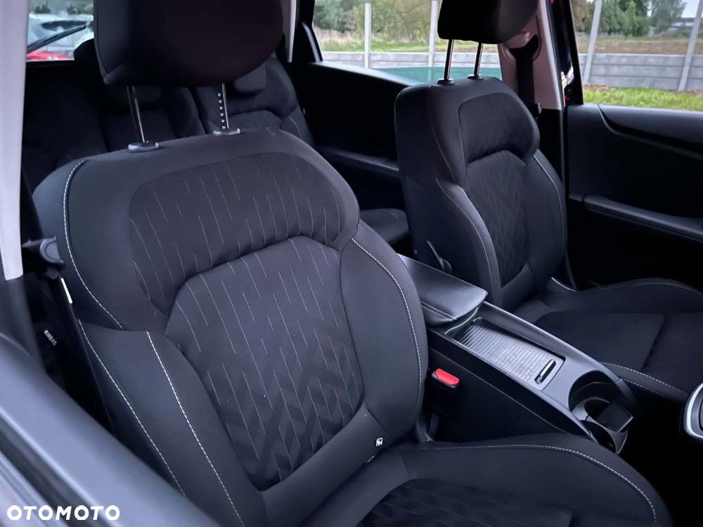 Renault Scenic TCe 140 GPF EDC LIMITED - 9