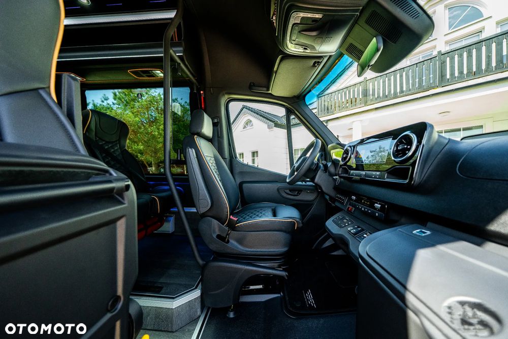 Mercedes-Benz Sprinter - 4