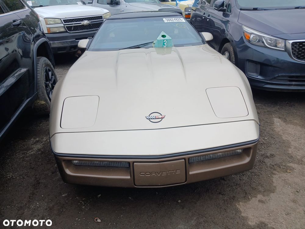 Chevrolet Corvette - 1