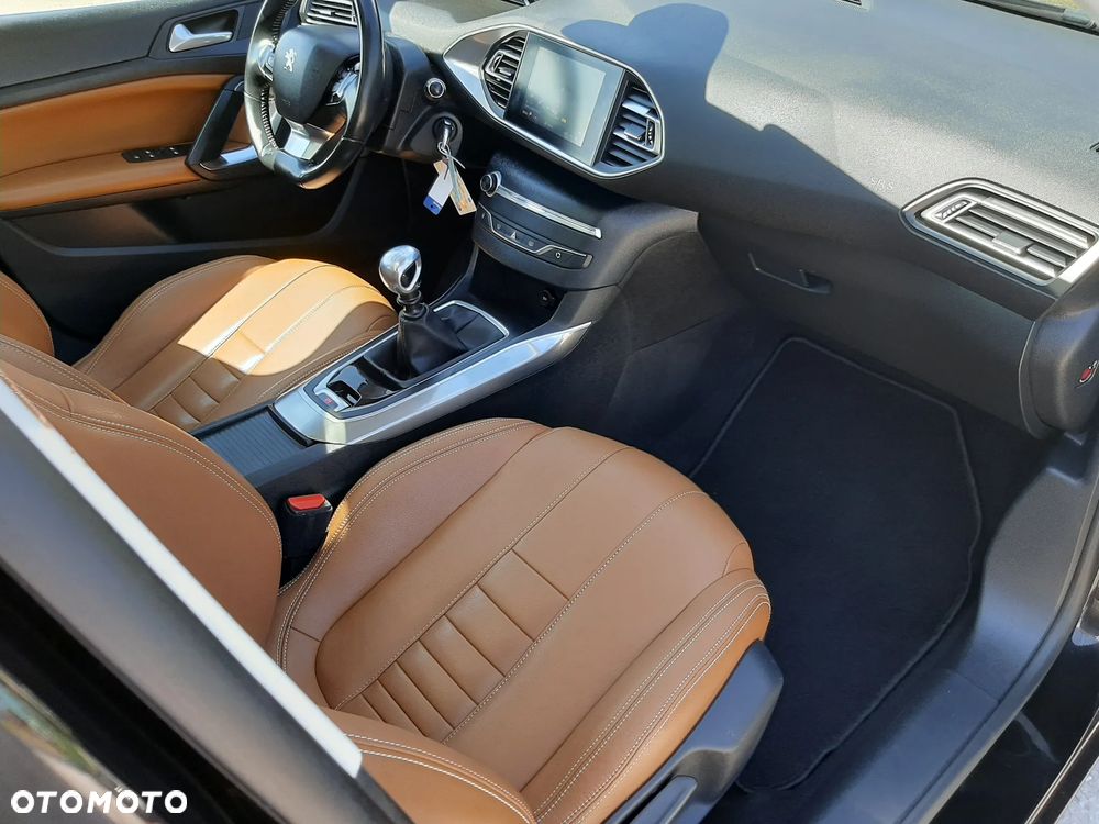 Peugeot 308 BlueHDi 130 Stop & Start Allure - 22