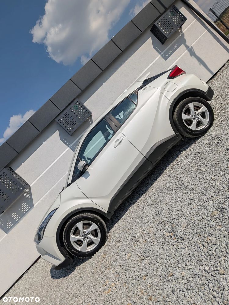 Toyota C-HR 1.2 T Premium - 4