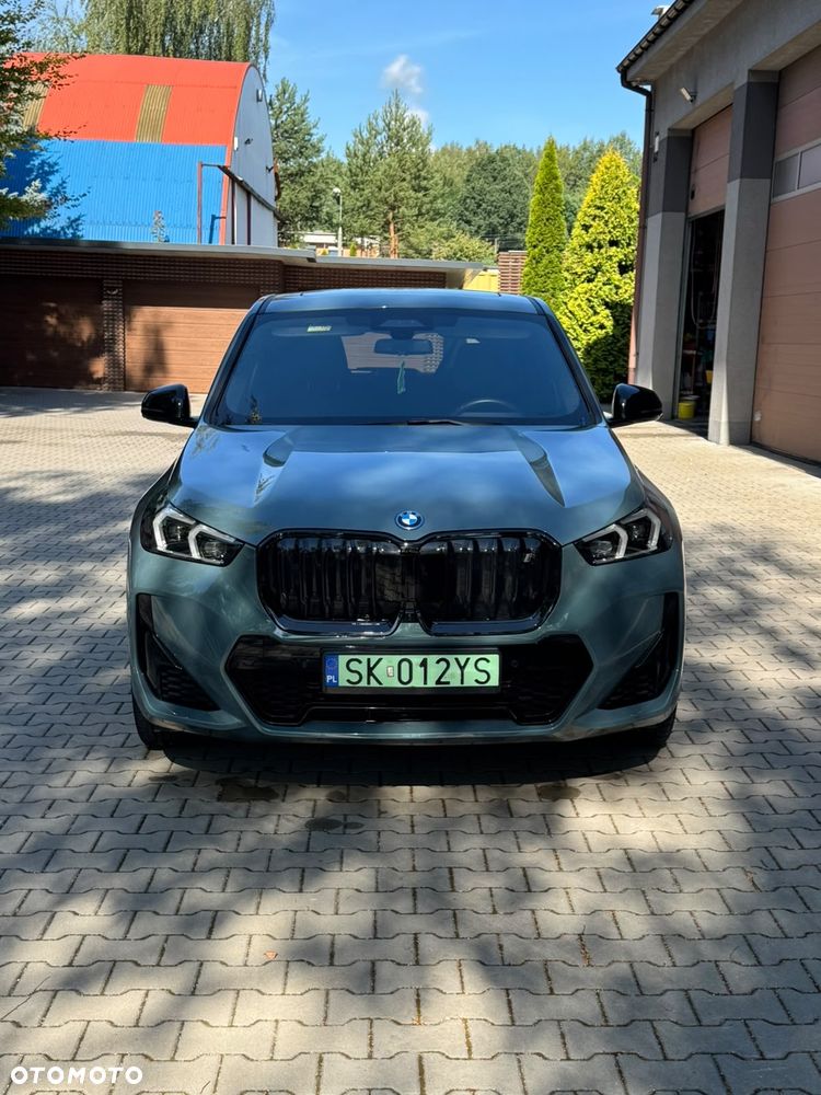 BMW iX1 - 3