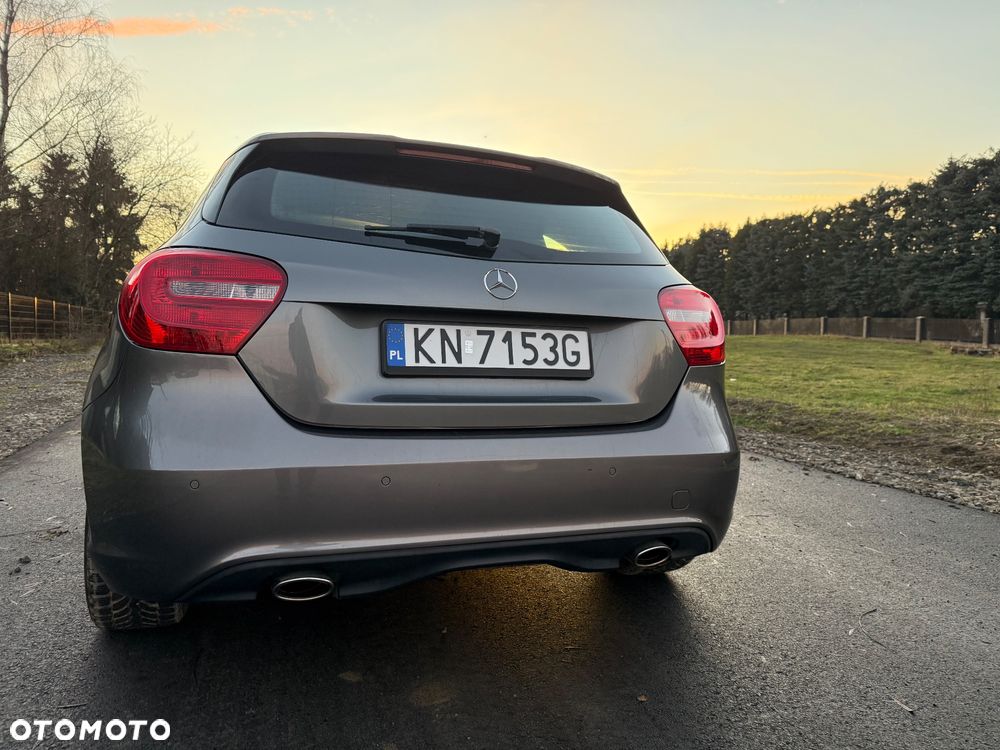 Mercedes-Benz Klasa A 180 CDI (BlueEFFICIENCY) Urban - 32