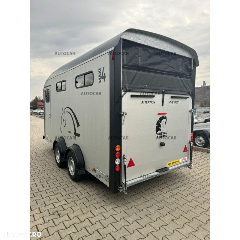 Autocar Cheval Liberte Maxi 4 - 4