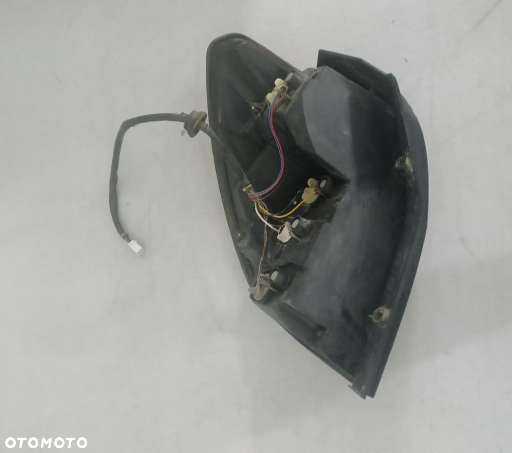 LAMPA PRAWY TYŁ CHEVROLET CAPTIVA 06-10r EUR - 2