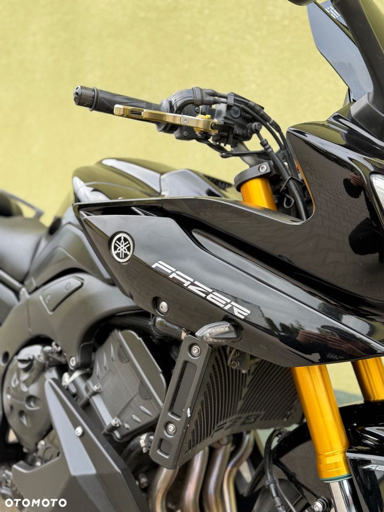 Yamaha FZ8 - 4