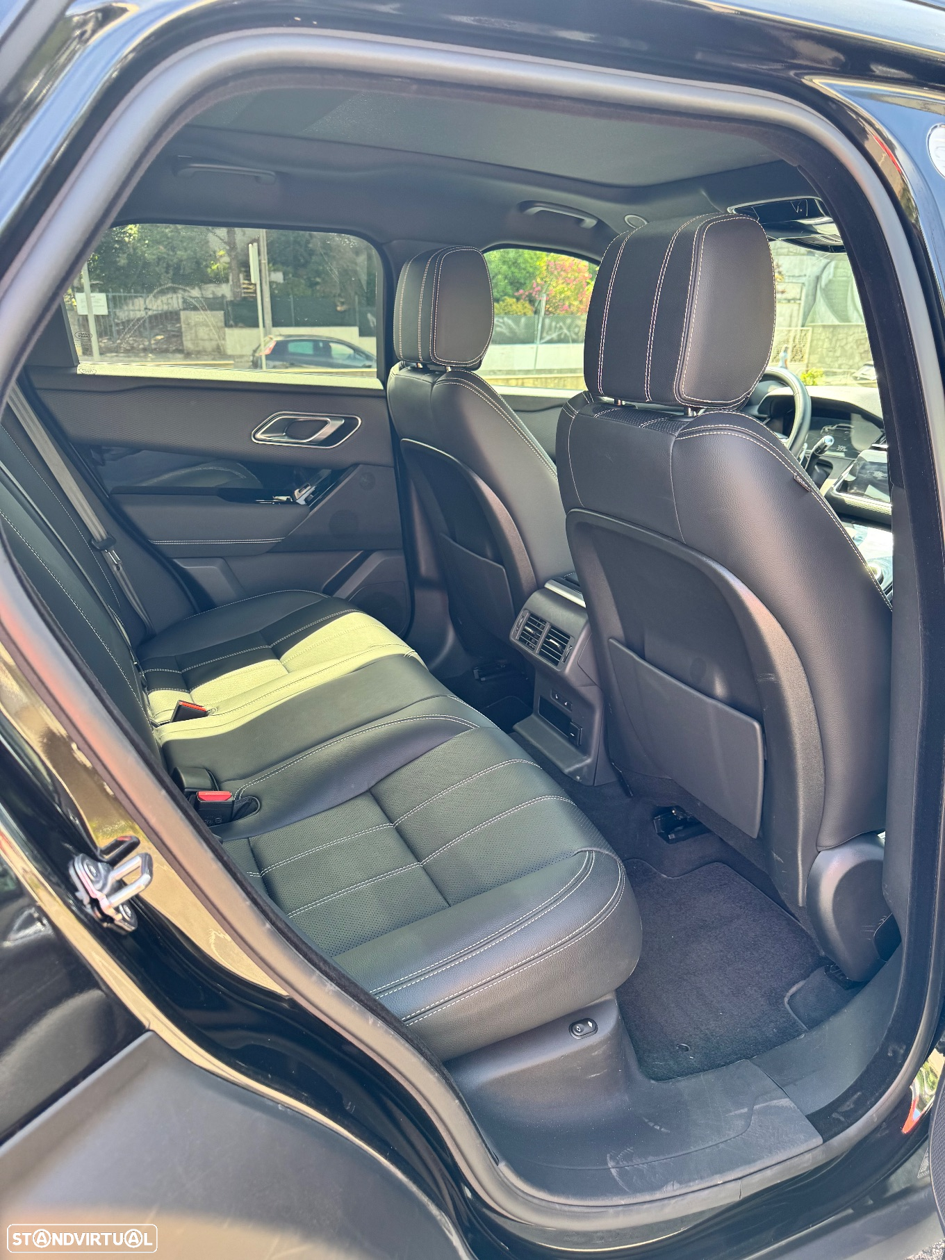 Land Rover Range Rover Velar 2.0 P400e AWD S - 10