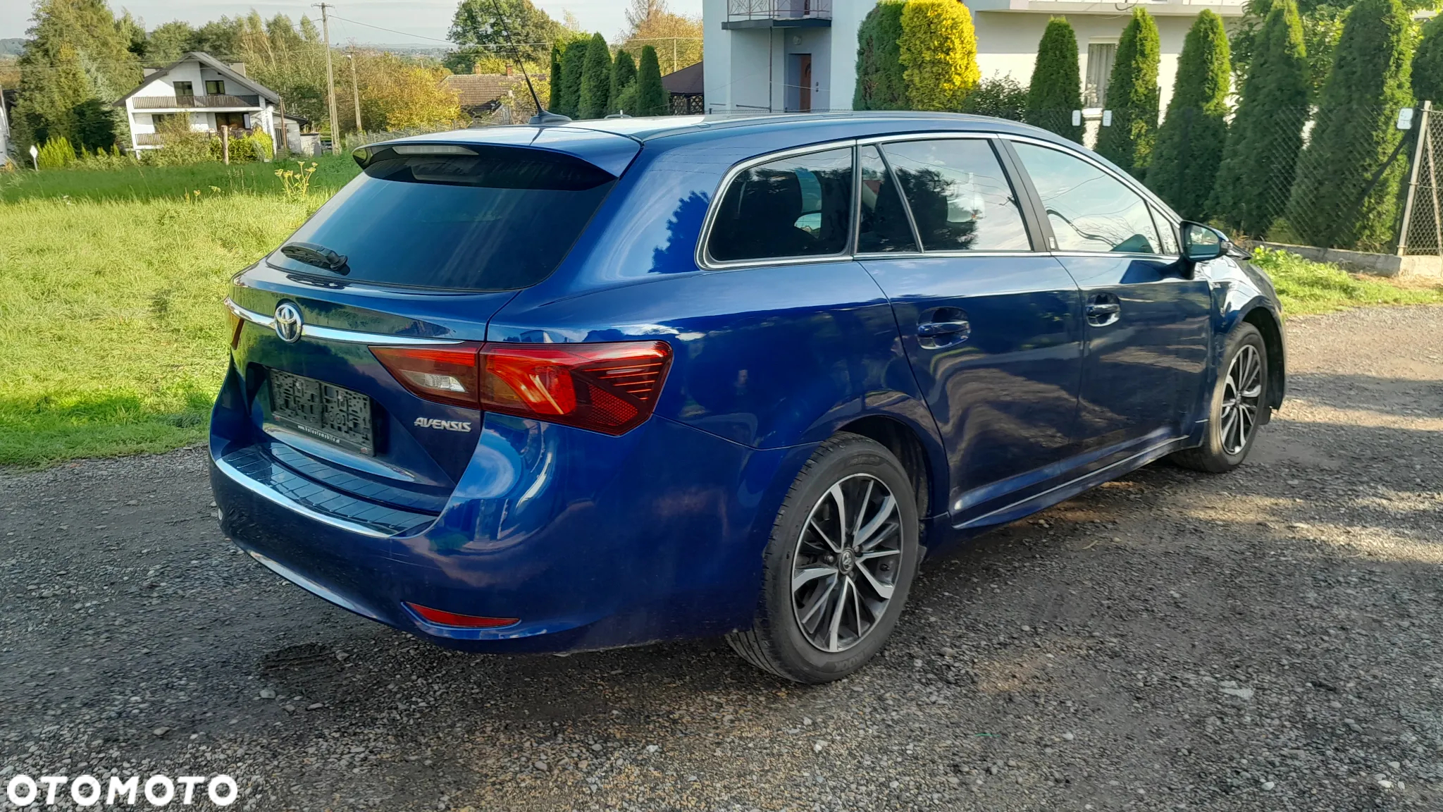 Toyota Avensis - 13