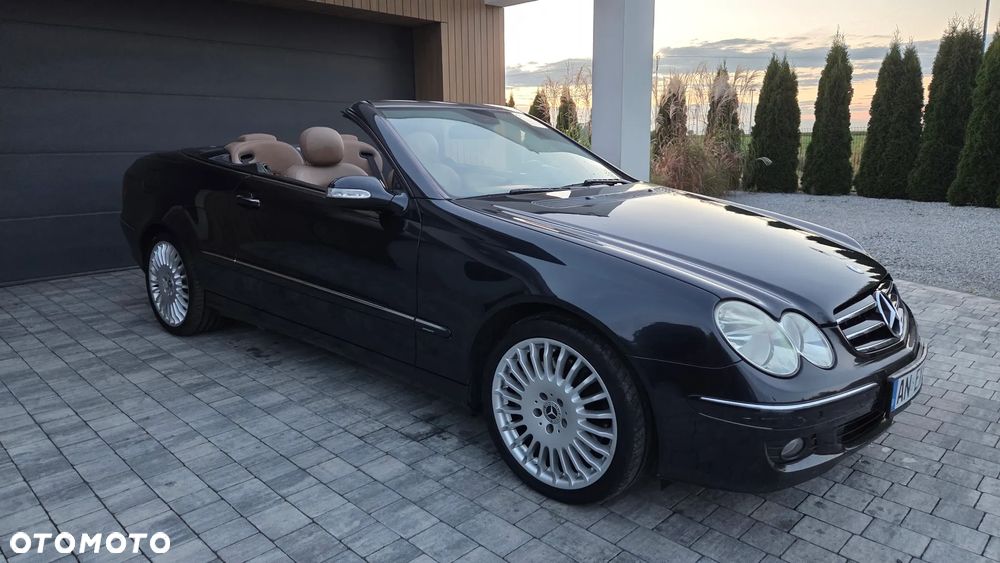 Mercedes-Benz CLK - 16