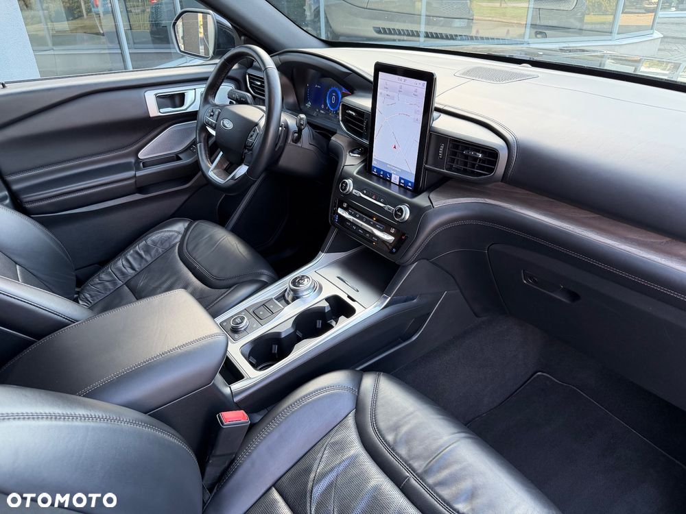 Ford Explorer - 11