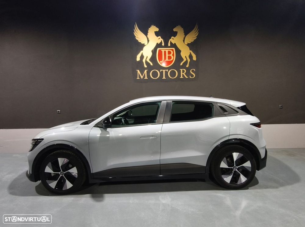 Renault Mégane E-Tech - 1