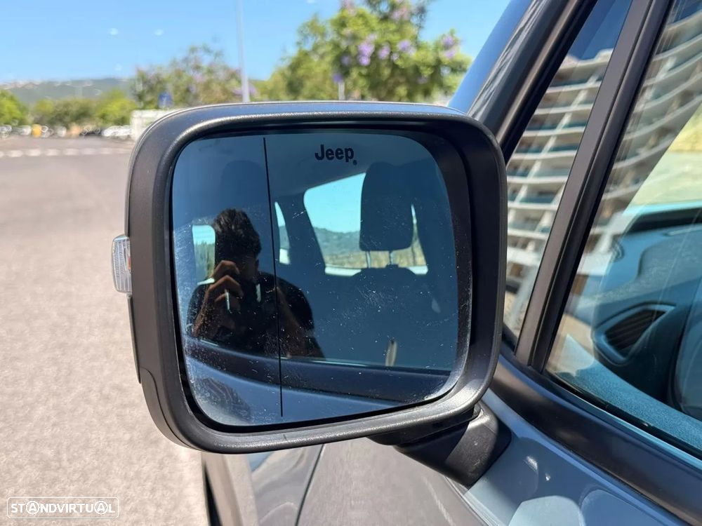 Jeep Renegade 1.0 T Limited - 24