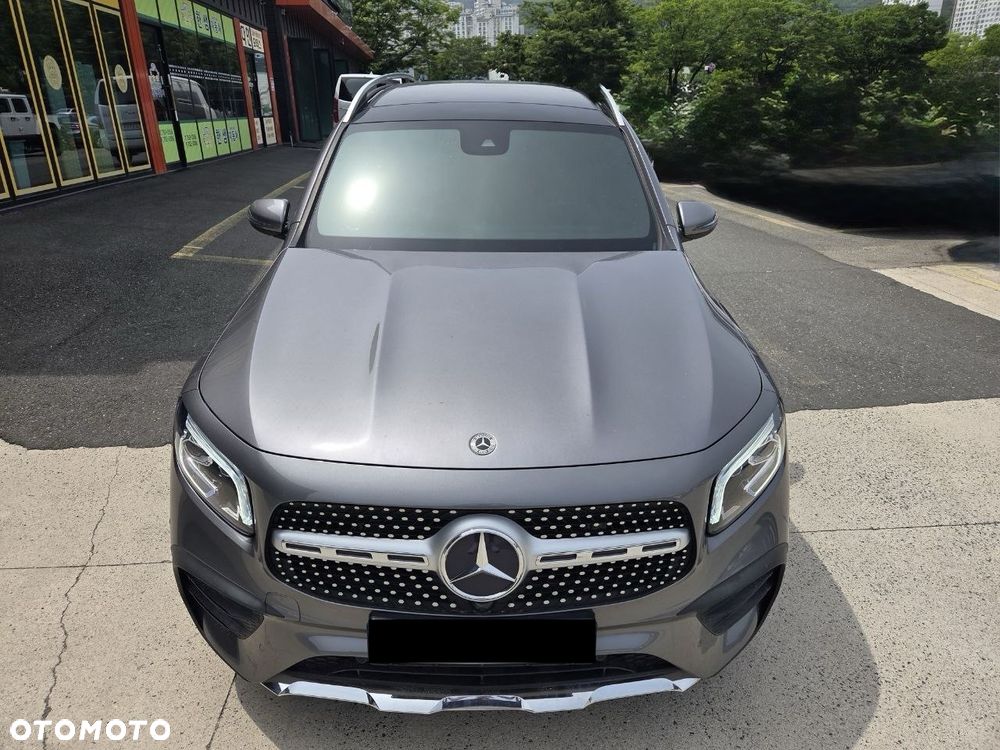 Mercedes-Benz GLB 250 4-Matic AMG Line 8G-DCT - 21
