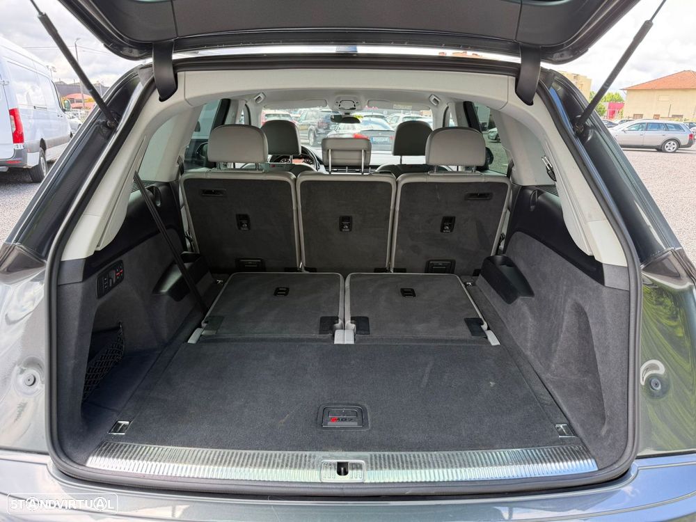 Audi Q7 3.0 TDI quattro tiptronic 7L - 37