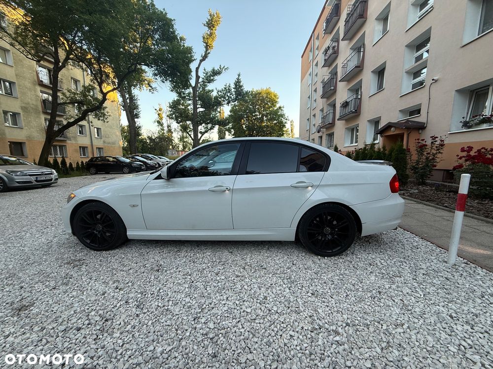 BMW Seria 3 318i - 2