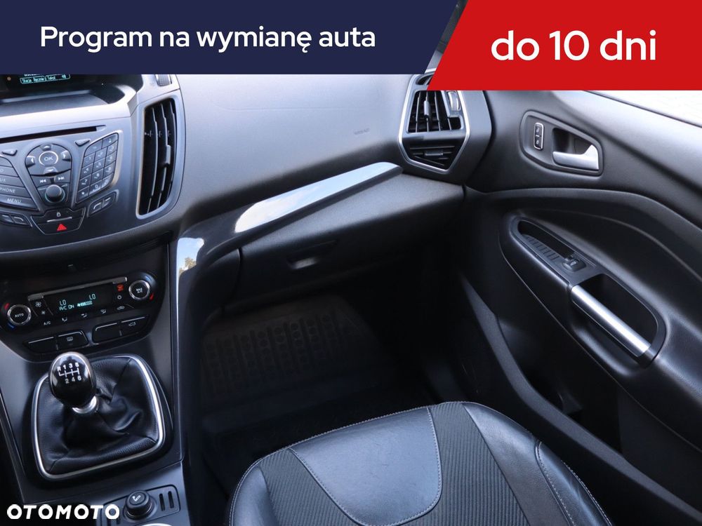 Ford Kuga - 10