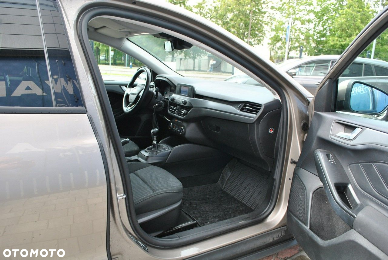 Ford Focus 1.0 EcoBoost Trend - 21