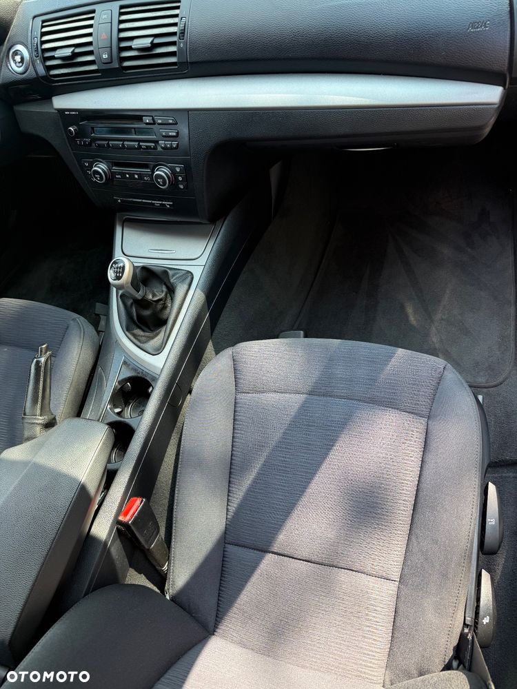 BMW Seria 1 - 15