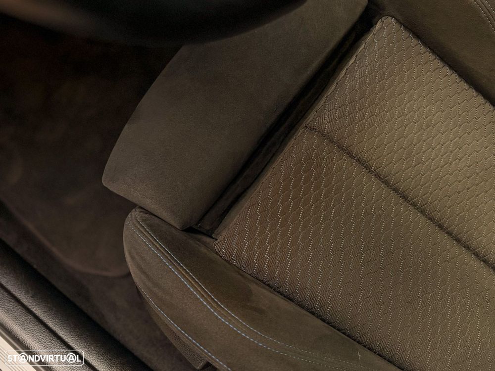 BMW 320 d Pack M - 27