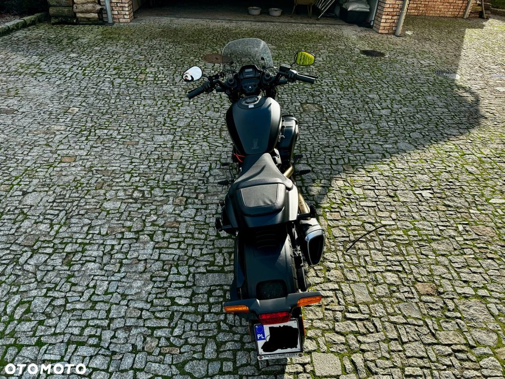 Harley-Davidson Softail FXDR - 4