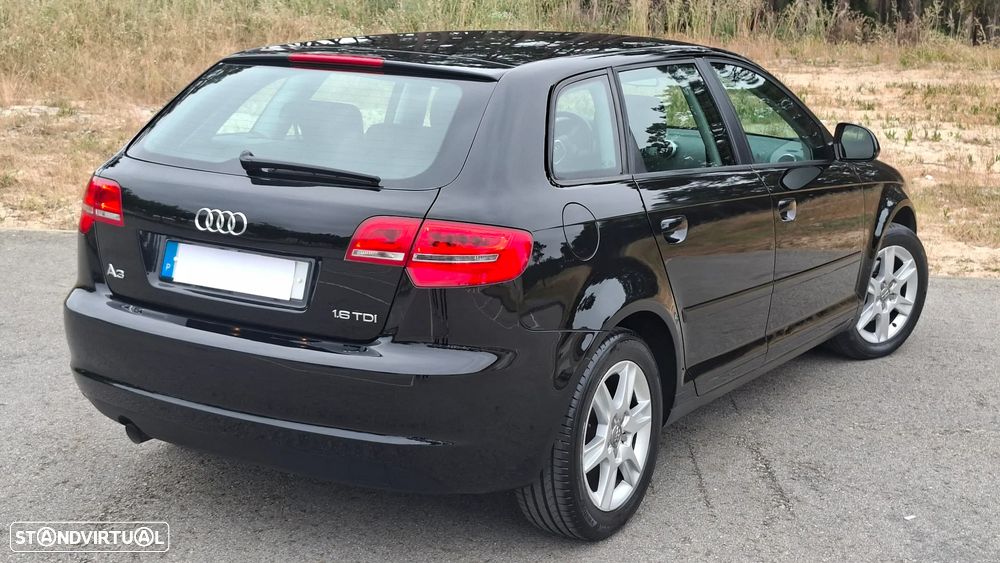 Audi A3 Sportback 1.6 TDI DPF Attraction - 5