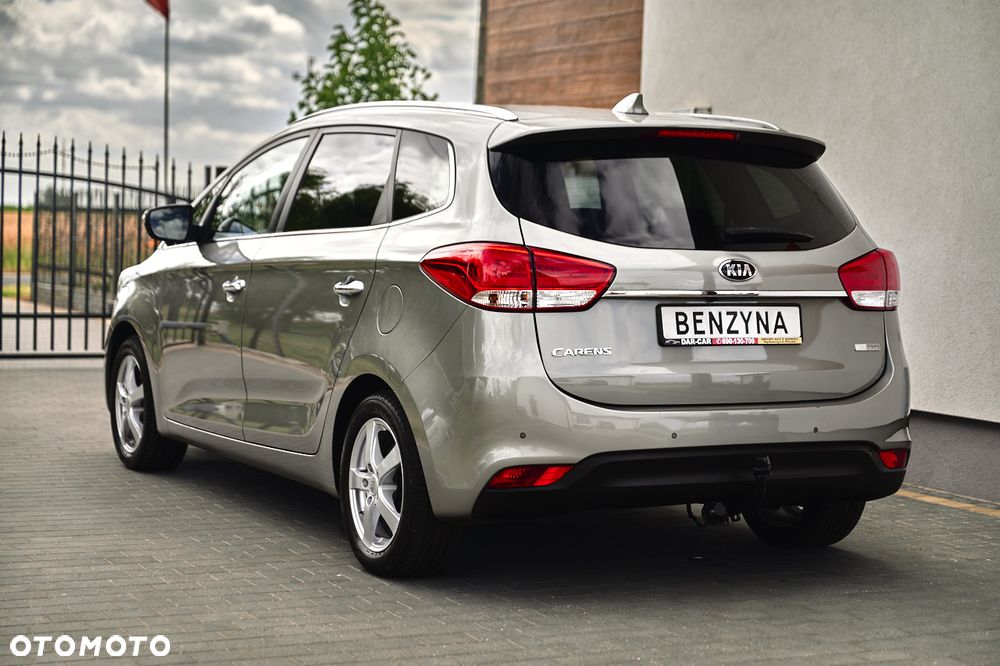 Kia Carens 1.6 GDI Attract - 37