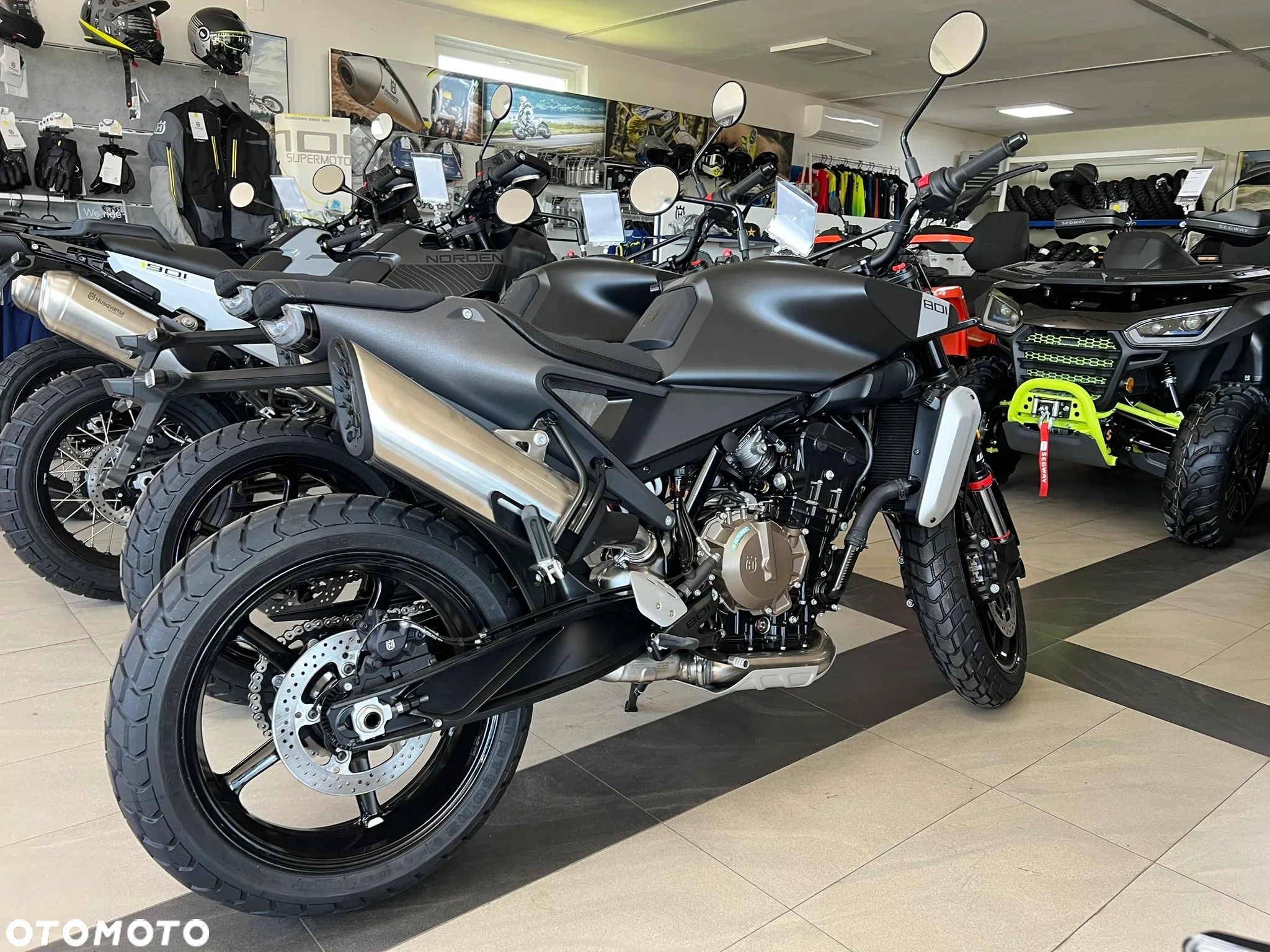 Husqvarna Svartpilen - 7