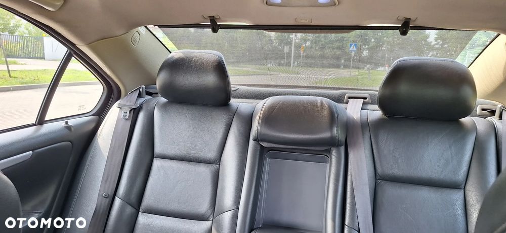 Volvo S60 - 16