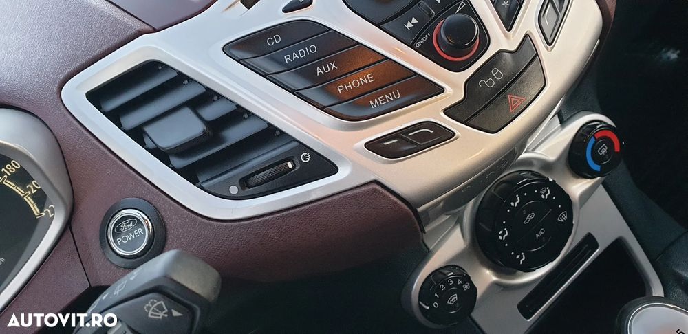 Ford Fiesta 1.25i Titanium - 7