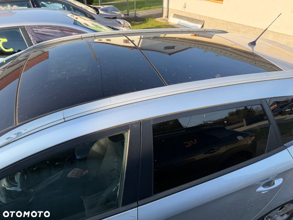 Kia Carens 1.7 CRDi 115 Dream-Team Edition - 7